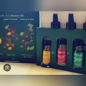 Nyakio Cold Pressed Facial Oils 3-pc  Discovery Kit Maracuja Marula Manketti